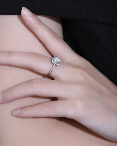 Factory Direct Sale 925 Sterling Silver Moissanite Gemstone Ring with Certificatificate - Evergleam Jewelry