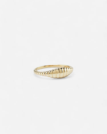 Twisted Signet Ring - Evergleam Jewelry